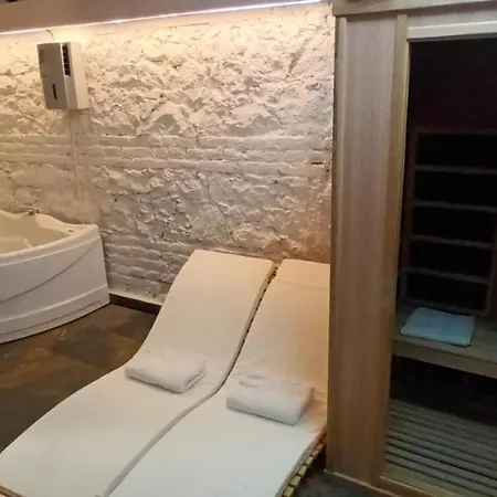 Old Cafe Spa Apartment Belgrade Exterior photo